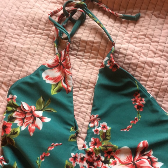 🌴Beach Riot one piece🌴 - Picture 7 of 7